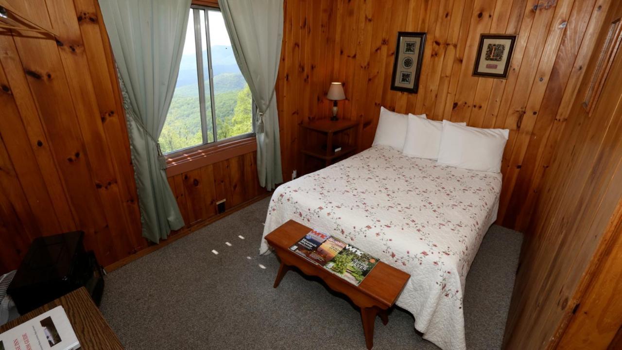 Alpine Inn Little Switzerland Экстерьер фото