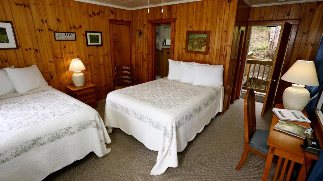 Alpine Inn Little Switzerland Экстерьер фото