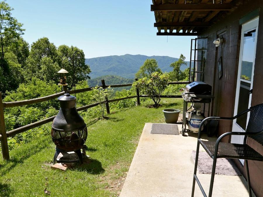 Alpine Inn Little Switzerland Экстерьер фото