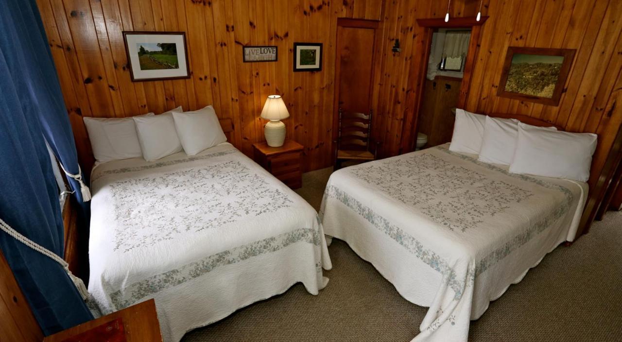 Alpine Inn Little Switzerland Экстерьер фото